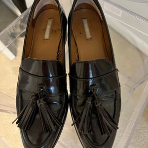 Genuine leather high quality loafers by H&M. Size 8/EU 39. Great condition.